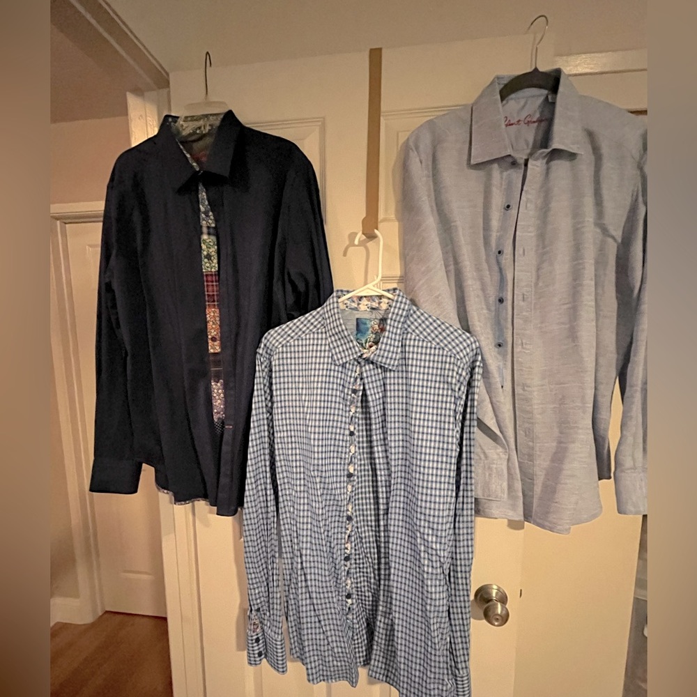 Lot of 3 men’s dress shirts - size XL
